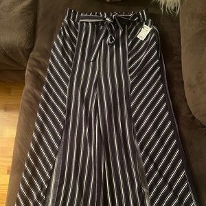 Akira Navy & White Palazzo Front Slit Pants